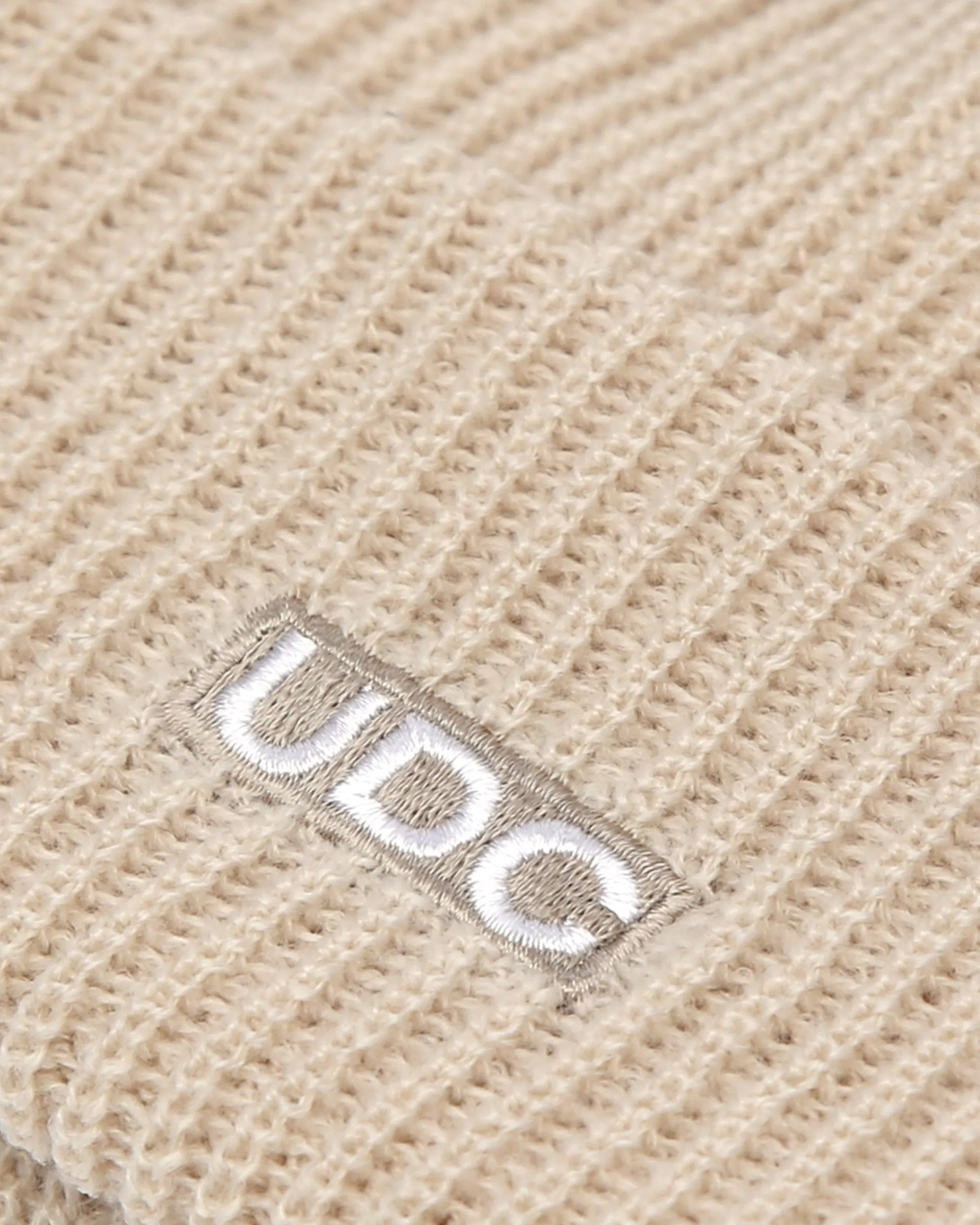 BEANIE / LONG TAIL / BOX LOGO / F OATMEAL