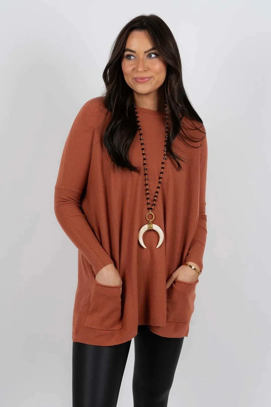 Quiza - Timeless and flattering jumper