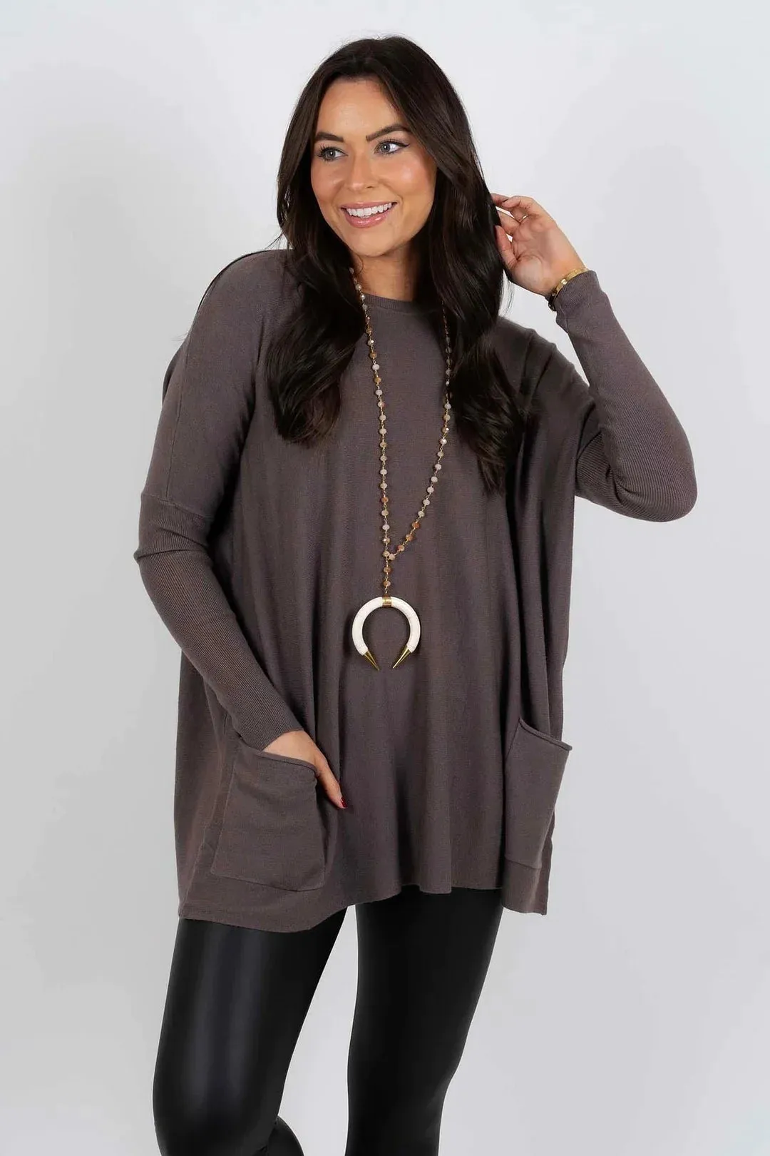 Quiza - Timeless and flattering jumper