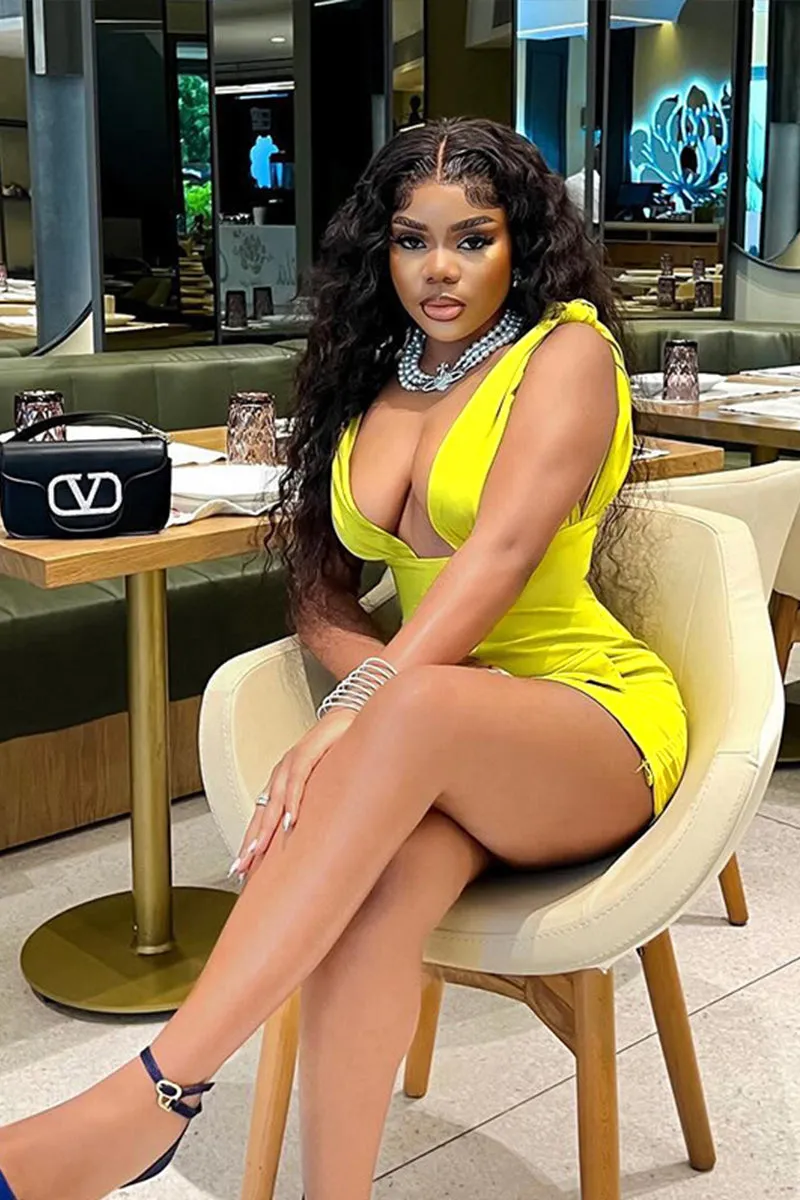 V Neck Sleeveless Fake Pockets Bodycon Mini Dress