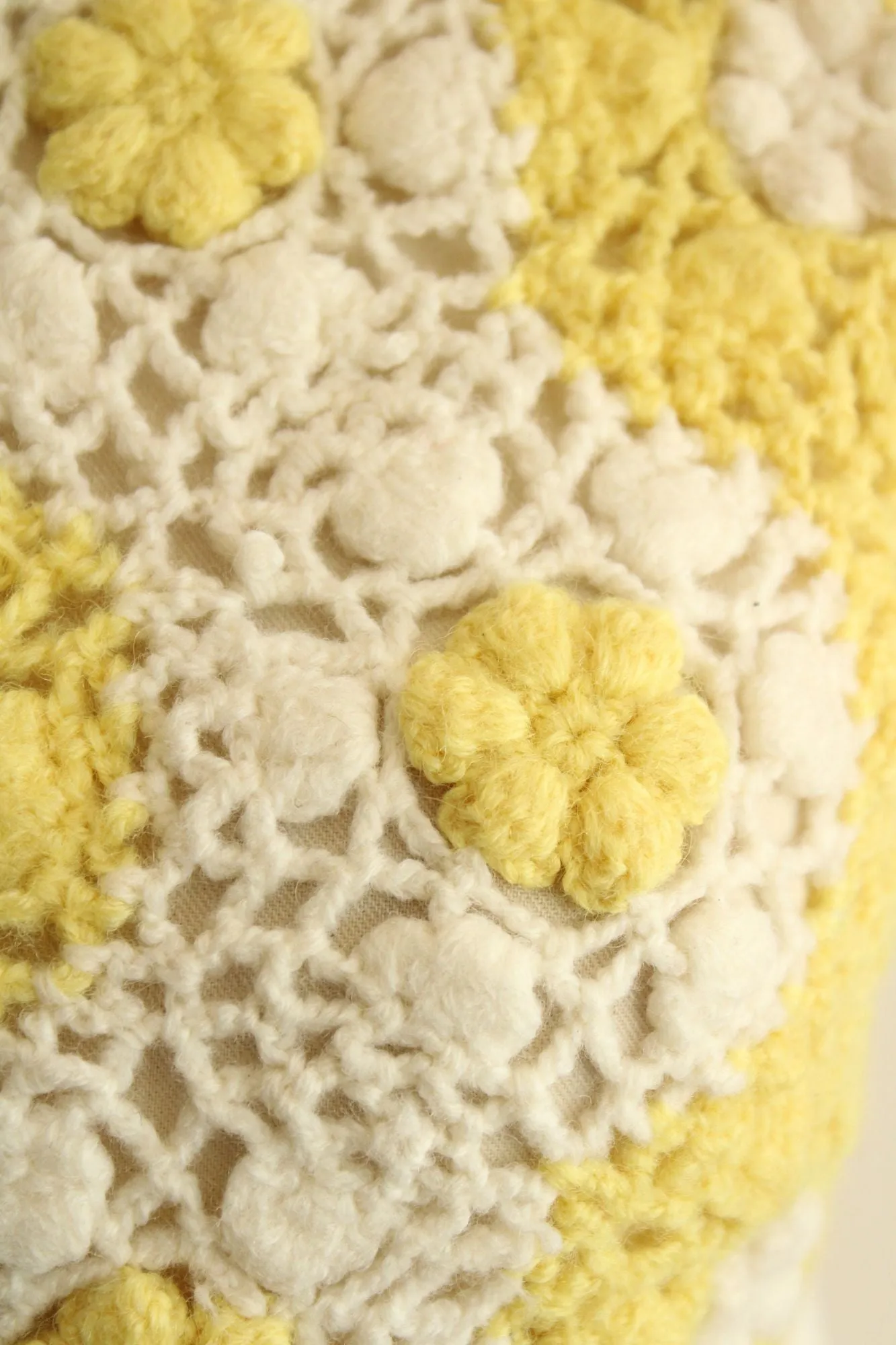 Vintage 1960s Yellow and White Crocheted Wool Sleeveless Sweater